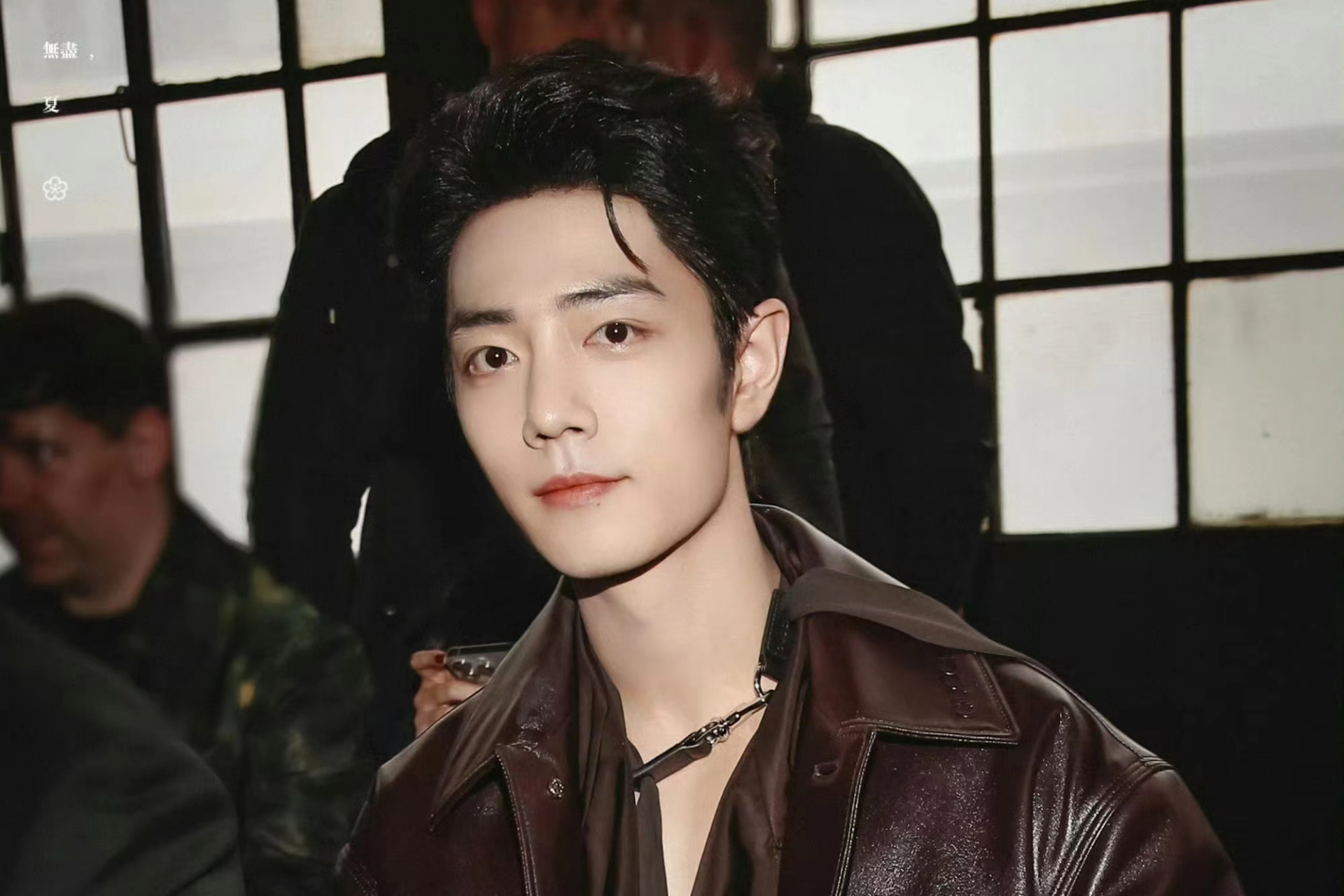 肖战在米兰时装周上展现了出色的时尚品味和独特魅力,但被恶意p图抹黑