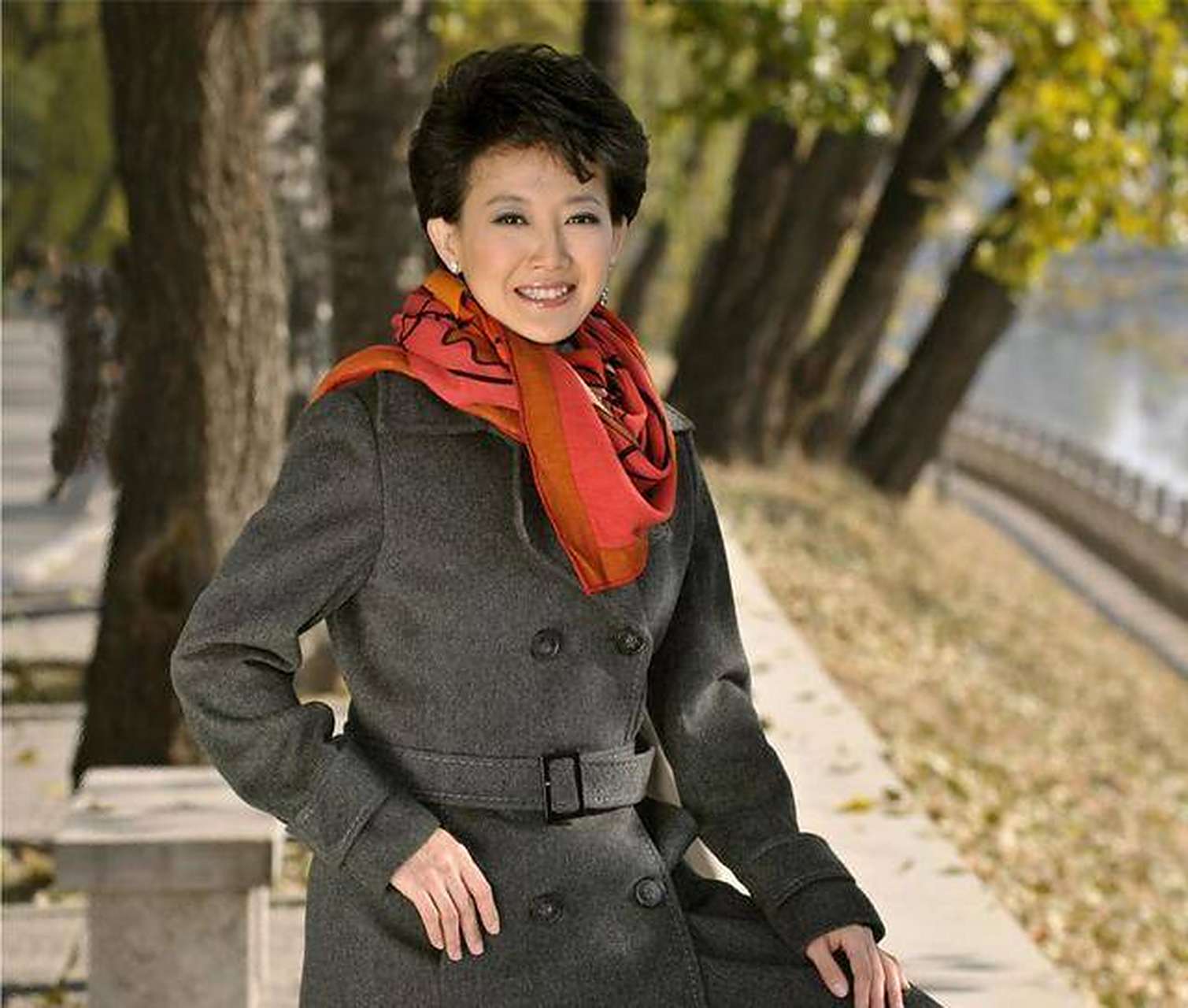 央视新闻播音主持人(央视新闻播音主持人名单大全最新)