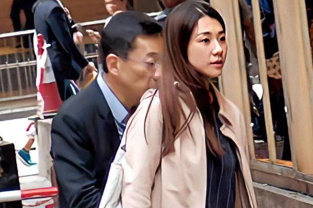 回顾杨永晴坐拥上亿家产与陈冠希恋爱分手后低调嫁给才俊