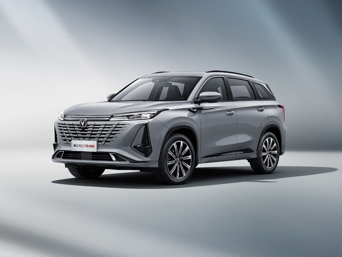 月销超4万登顶榜首 长安cs75 plus哪款配置值得买?
