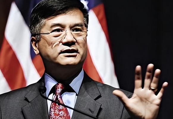 首位华裔美国州长骆家辉:从政时疯狂打压中国,卸任后回中国赚金