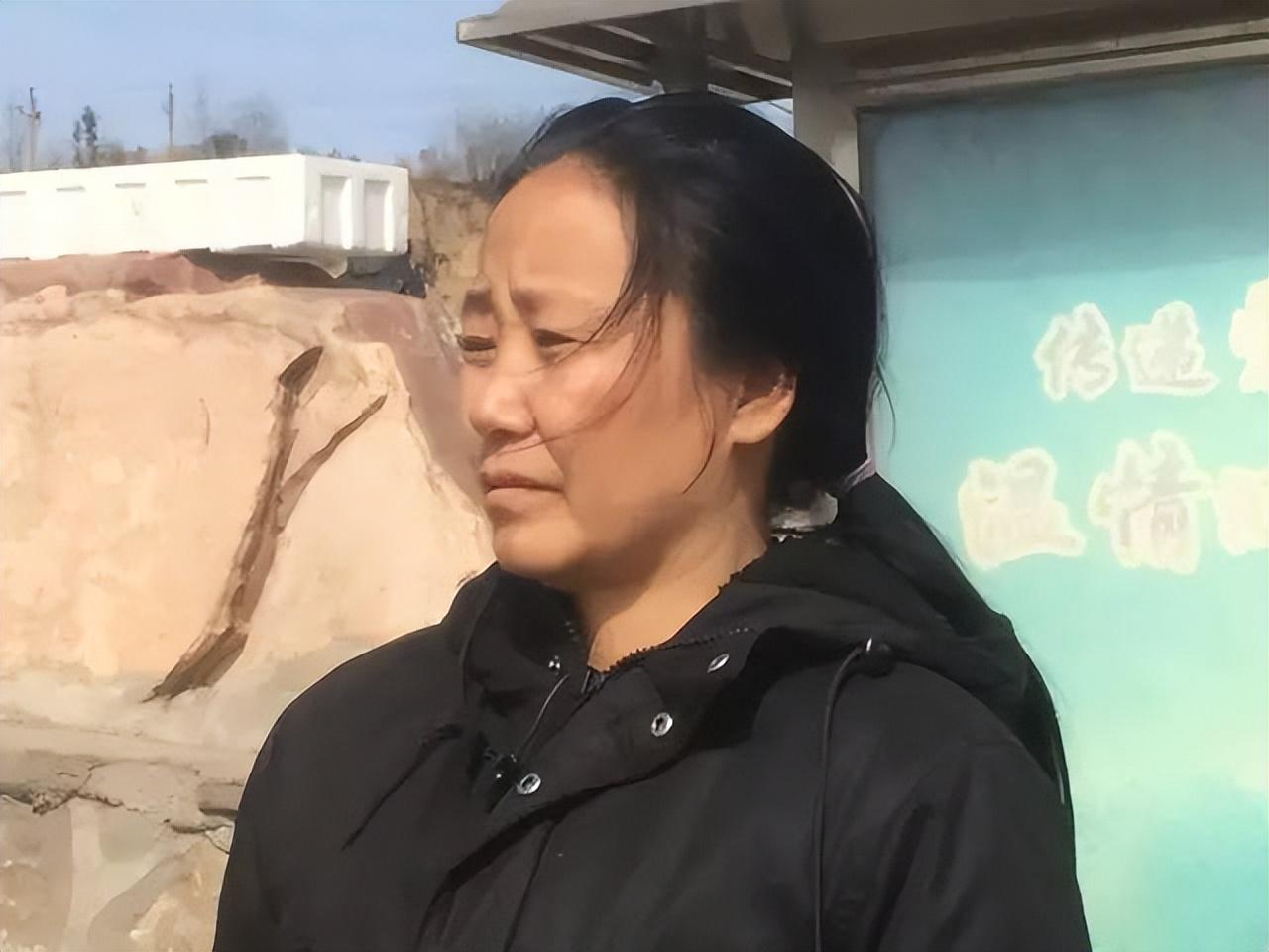 人后,李利娟还着手建立了一个小村子,专门雇佣了几位阿姨来照顾孩子们