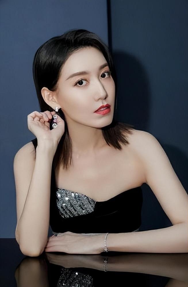 演员高露我这辈子最明智的决定就是低调结婚为丈夫生一儿一女