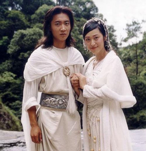 悲惨陈法蓉被周慧敏掌掴被李嘉欣夺爱假富豪骗了她28亿