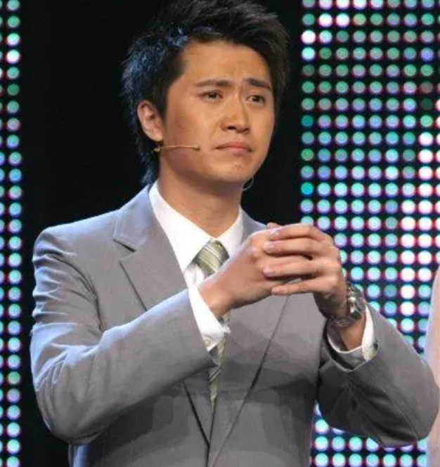 回顾杨帆娶妻子李松奇一家四口其乐融融大女儿让我头痛