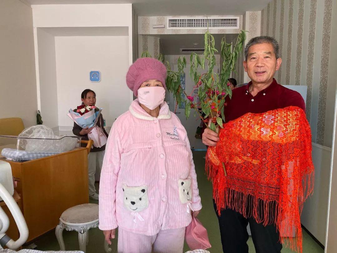 2019年山东67岁老妇怀孕与儿女断绝关系也要生现在后悔吗