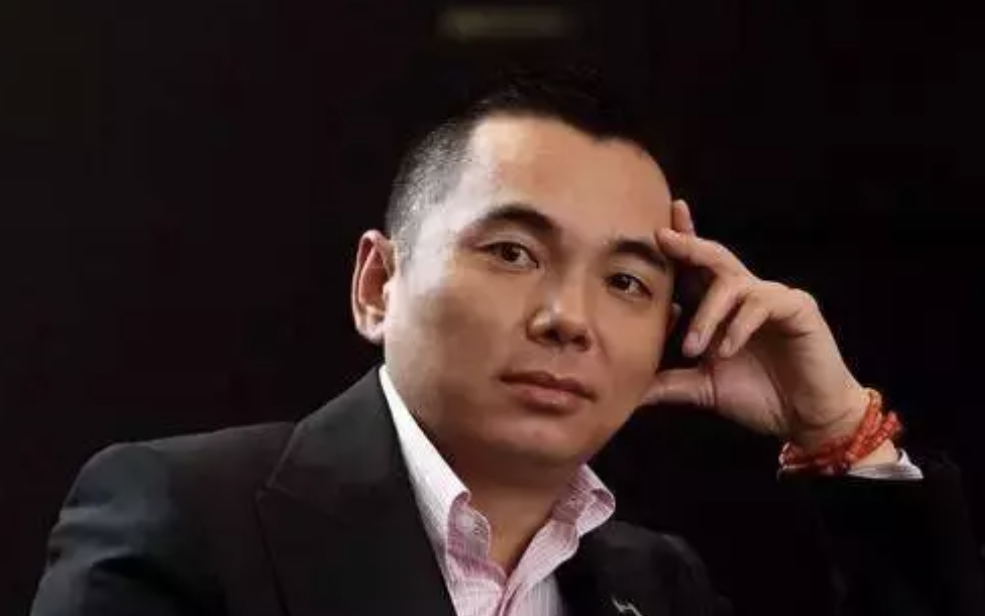 她一首歌红了20多年3任男友一位去世一位在牢里一位破产