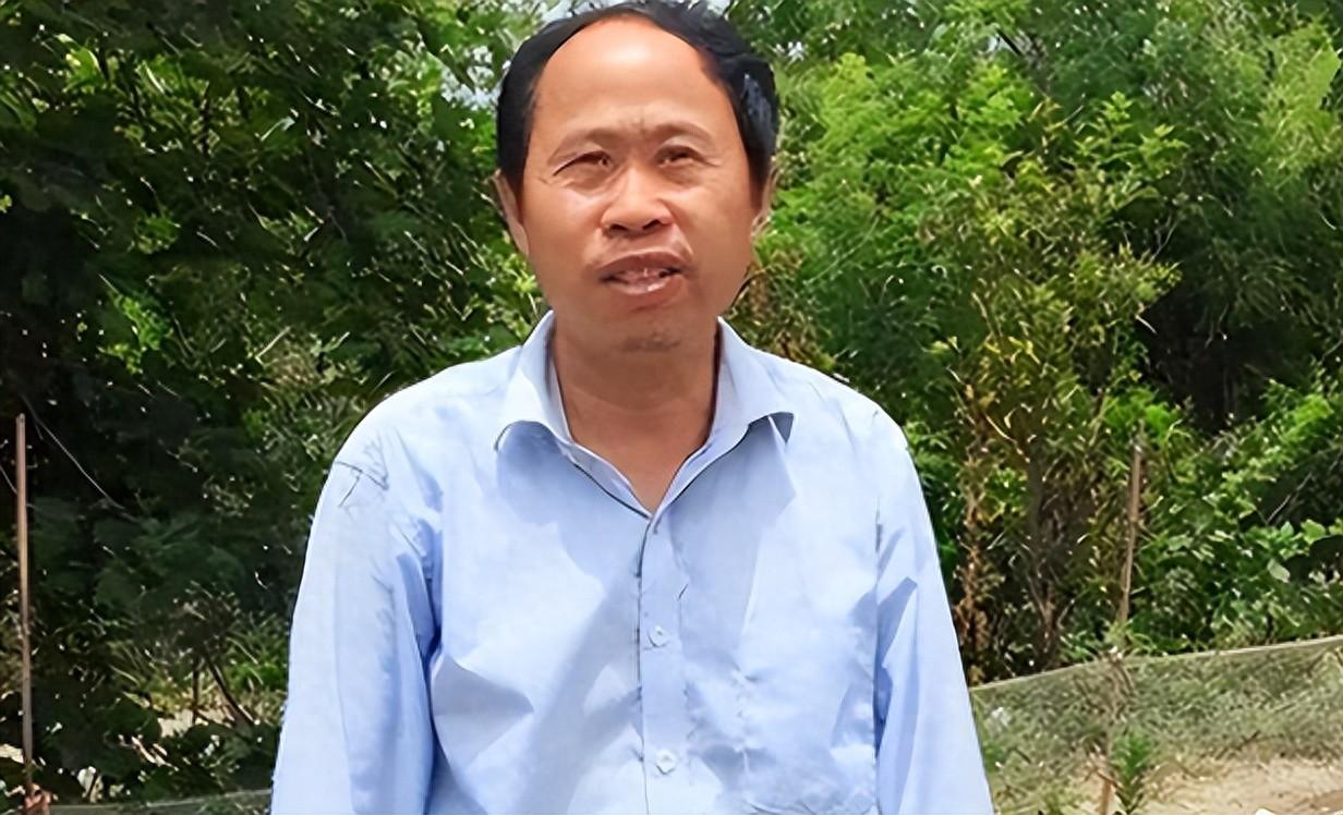 作为一个贫困农村的孩子,张进生从小就承载着全村人