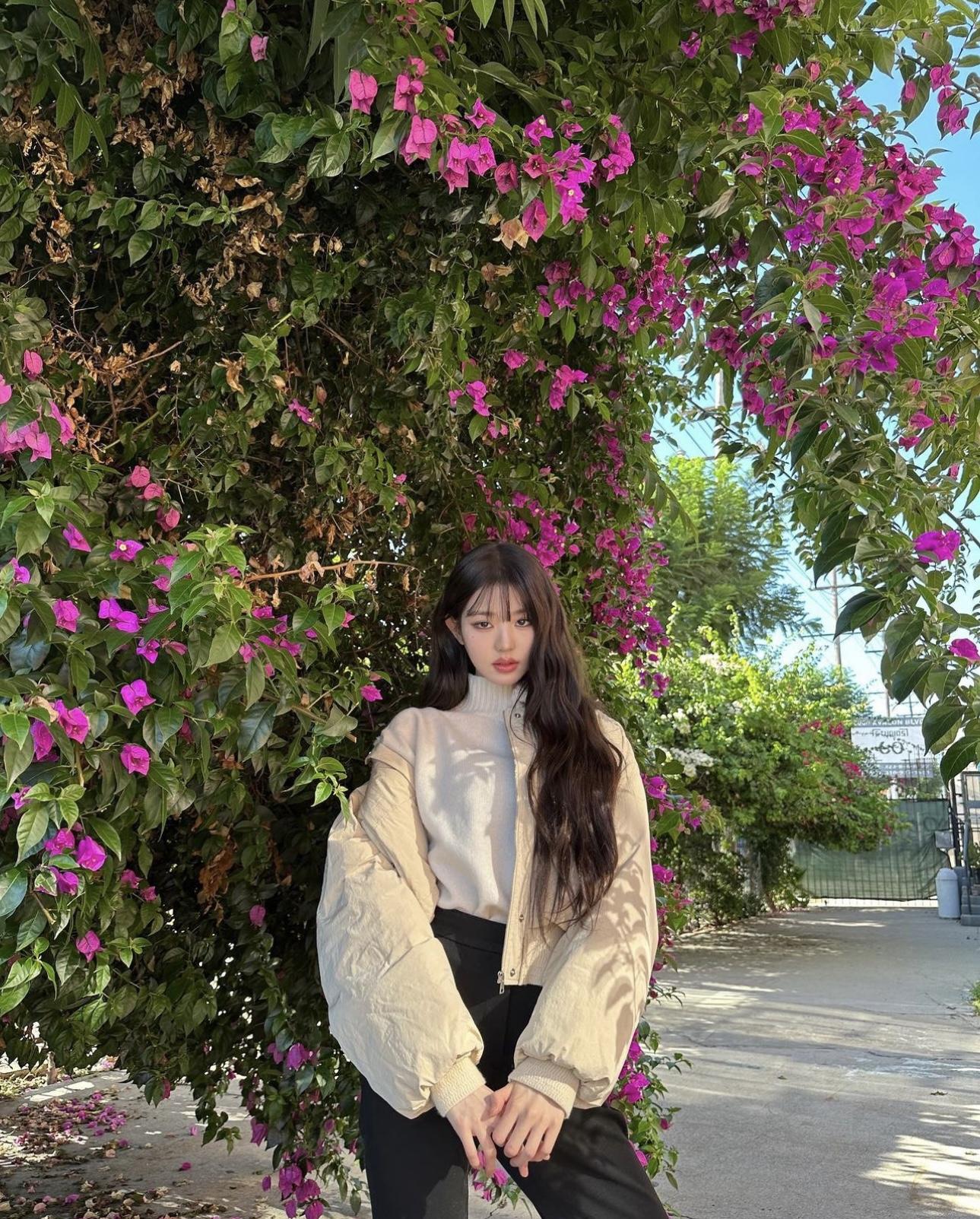 张元英私服穿搭又又又来了!春日甜美系,不愧是南韩顶级爱豆