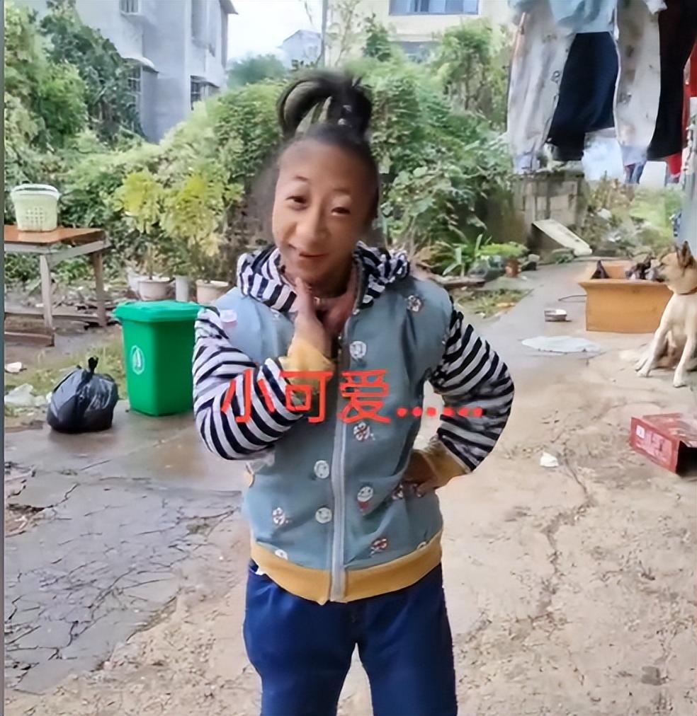 回顾湖南夫妇生下小猴子差点被杂技团买走今孩子咋样了