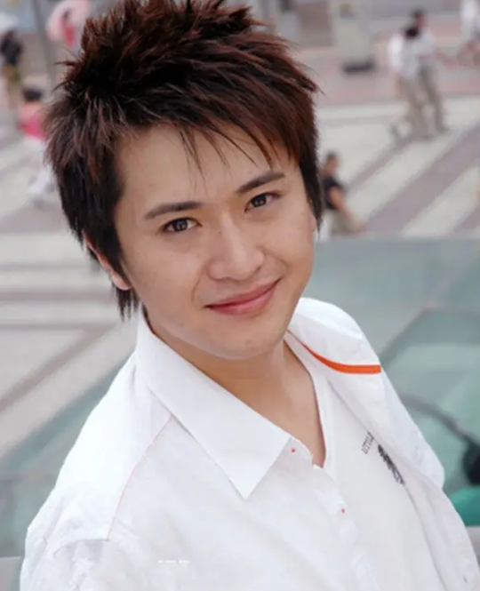 回顾杨帆娶妻子李松奇一家四口其乐融融大女儿让我头痛