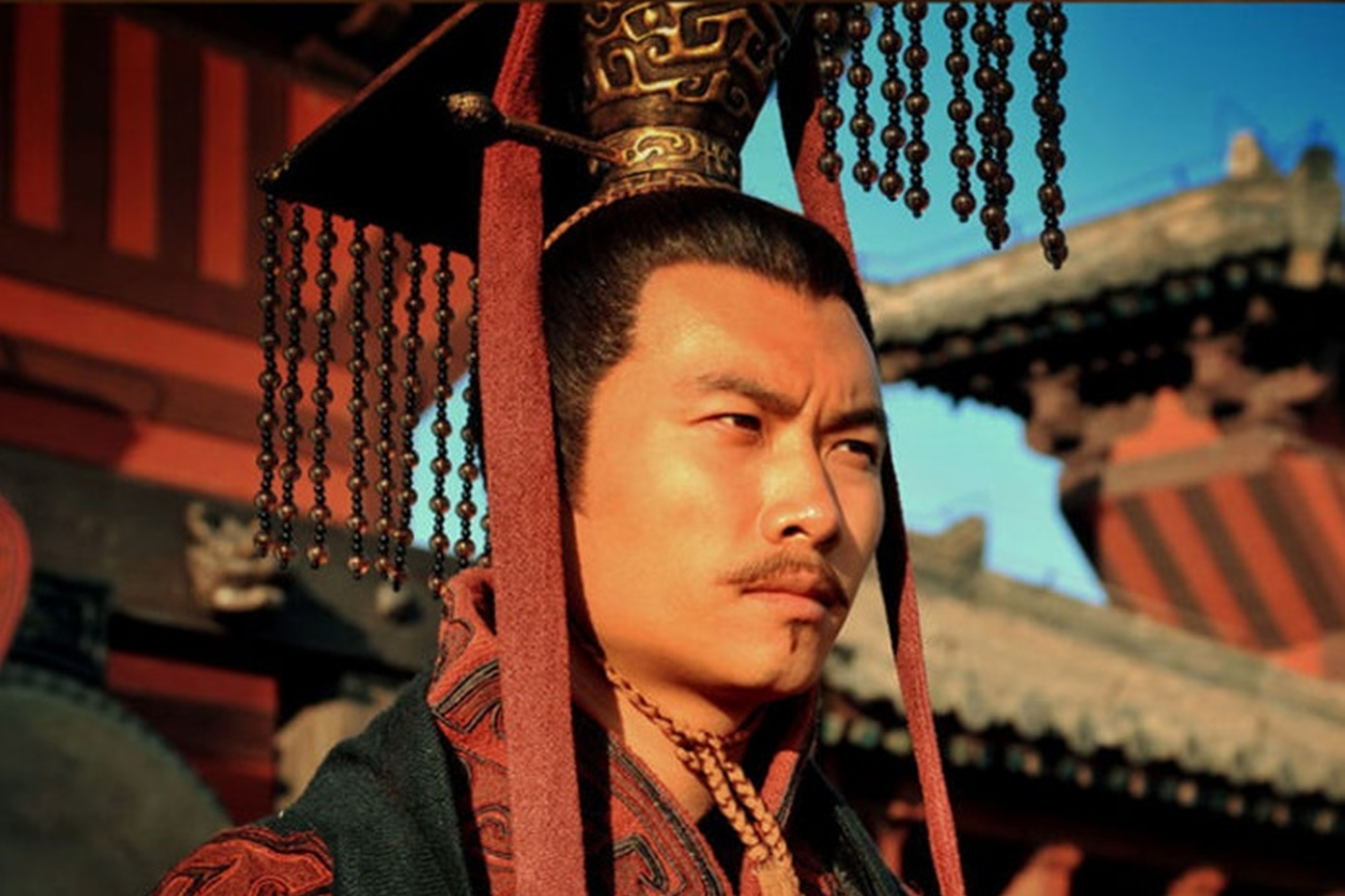 曹丕忍辱负重半生,继王位后,再废帝自立