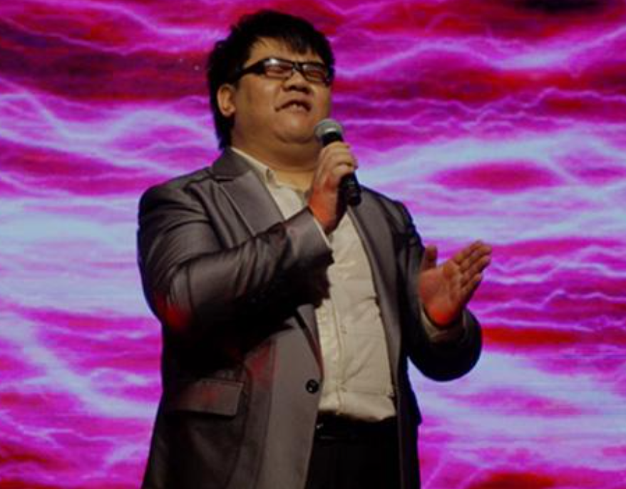 回顾草根明星杨光为何不红了看他做过的事就一点都不意外