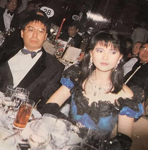 回顾邝美云两次拒嫁给千亿富豪感情遭背叛后最终自己成豪门