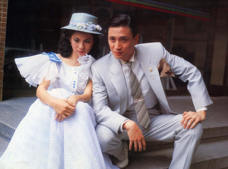 刘德华,梁朝伟,苗侨伟,黄日华等八位男星为她抬棺,那天的她身穿白衣头