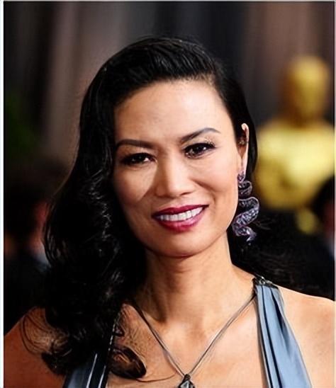 回顾邓文迪的段位多高一碗面解决章子怡送女儿给情敌当花童