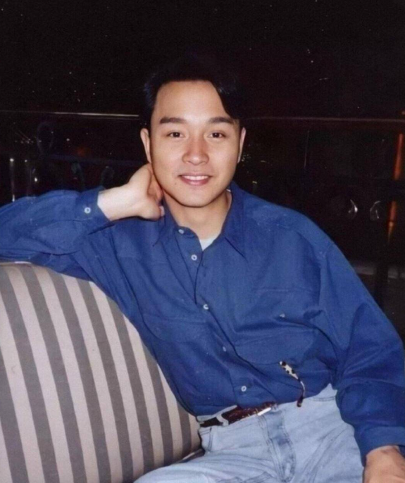 回顾张国荣他悲剧人生的关键不是挚爱唐生也不是抑郁症