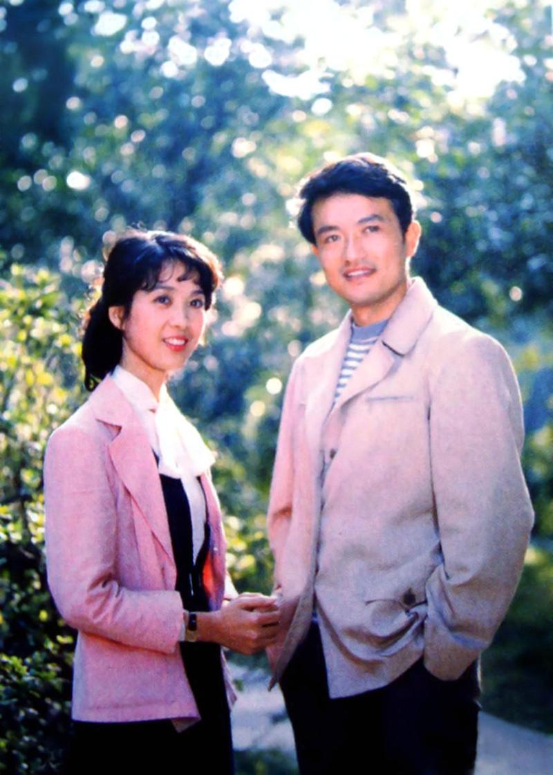 回顾双料影后因流氓案断送演艺路如今的她证明李连杰没说错