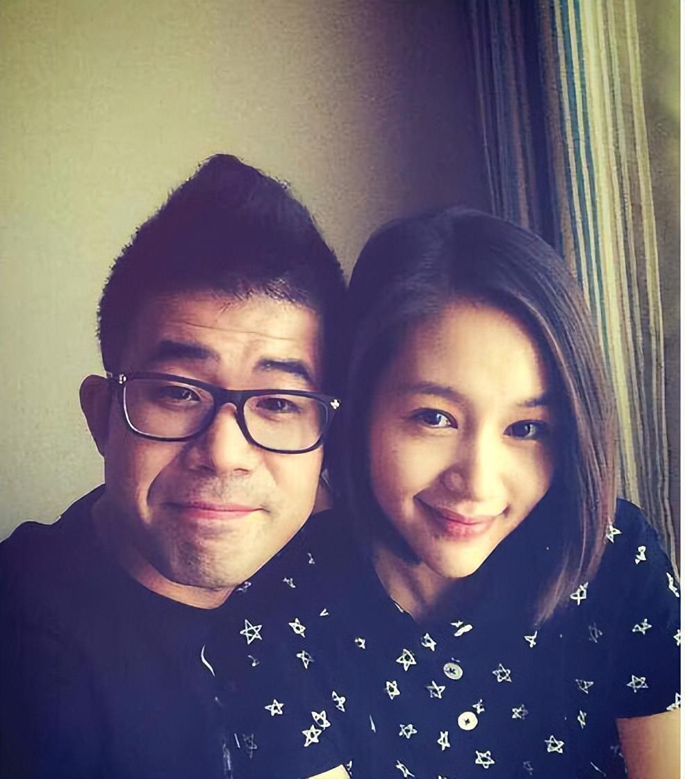 回顾王子文儿子生父是谁被曝是圈内大佬冯小刚见了都叫爷