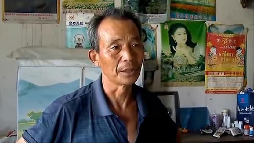 回顾37岁啃老博士李明亮:啃完父母啃小妹,父亲气到直接报警