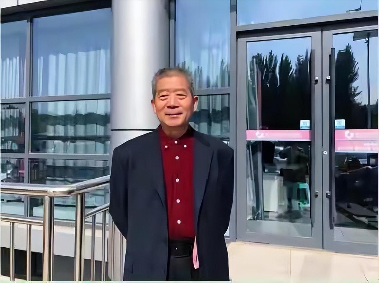 自从院方得知田新菊想要留下这个孩子以后,相关医护人员就陷入了深深