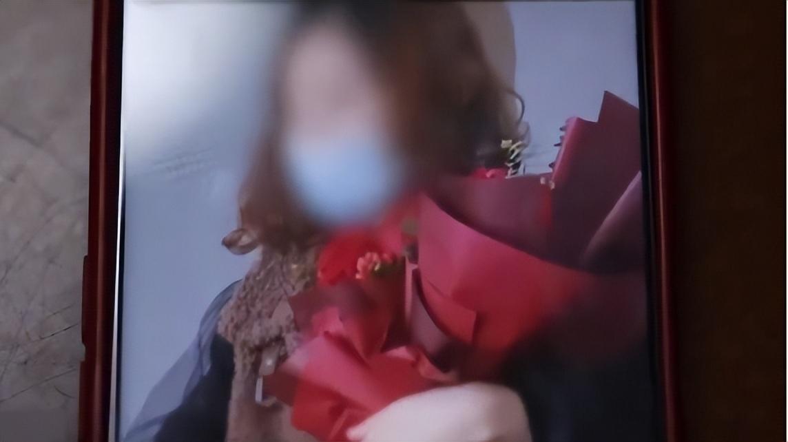 回顾婚礼当天新娘携19万失踪警方找到她后回应称我不认识新郎