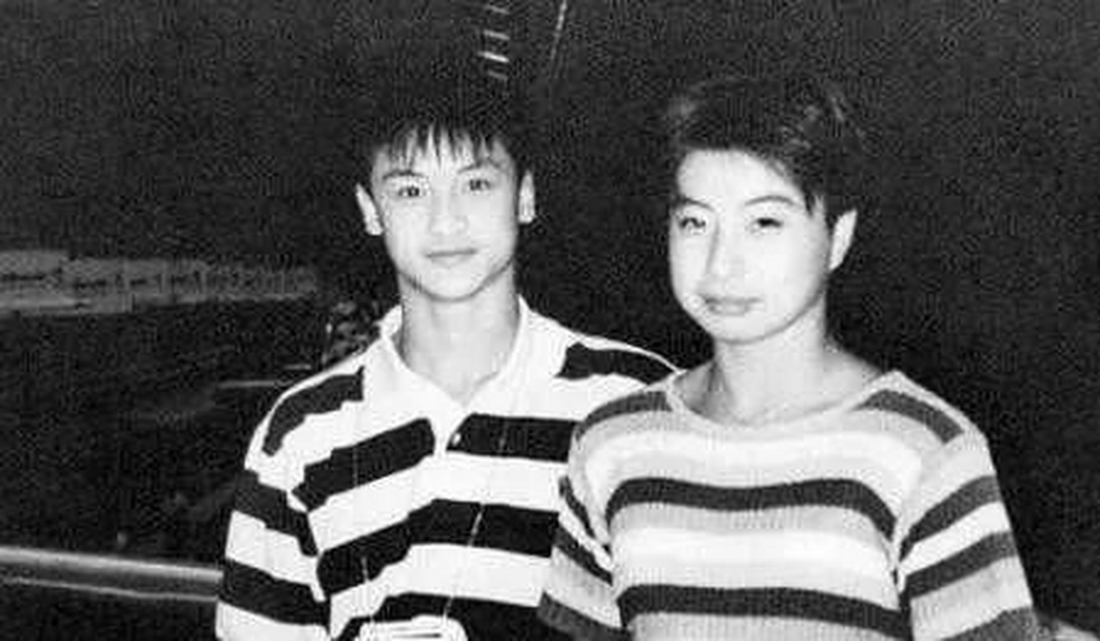 2003年,田亮被拍到与地下情女友廖剑玲亲密出行,瞬间打破了郭晶晶想要