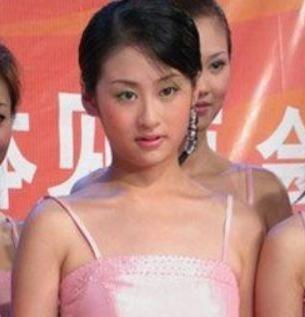 回顾香香公主颖儿与付辛博婚后aa制给孩子买廉价婴儿用品