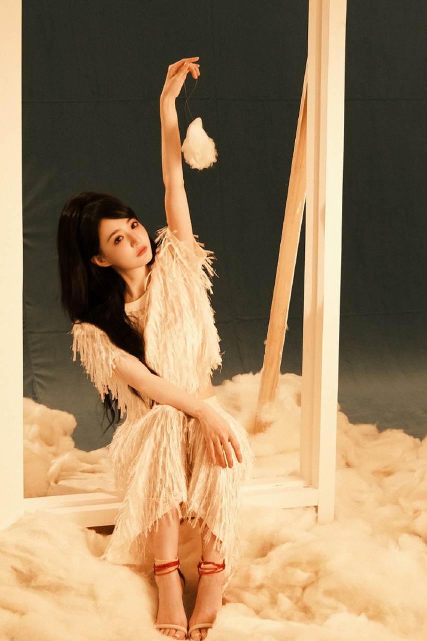 徐璐心灵之旅梦幻大片##徐璐复古名伶发型# 像飞鸟在自然中飞往准己