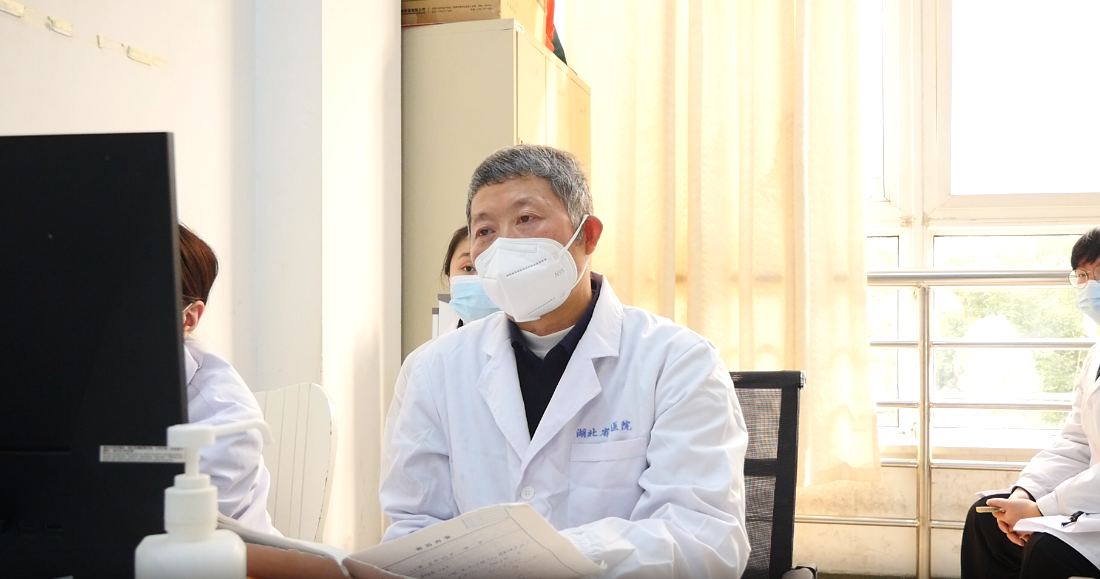 现如今,很多医生看病的时候,关注的不是病情和症状,而是患者的家庭