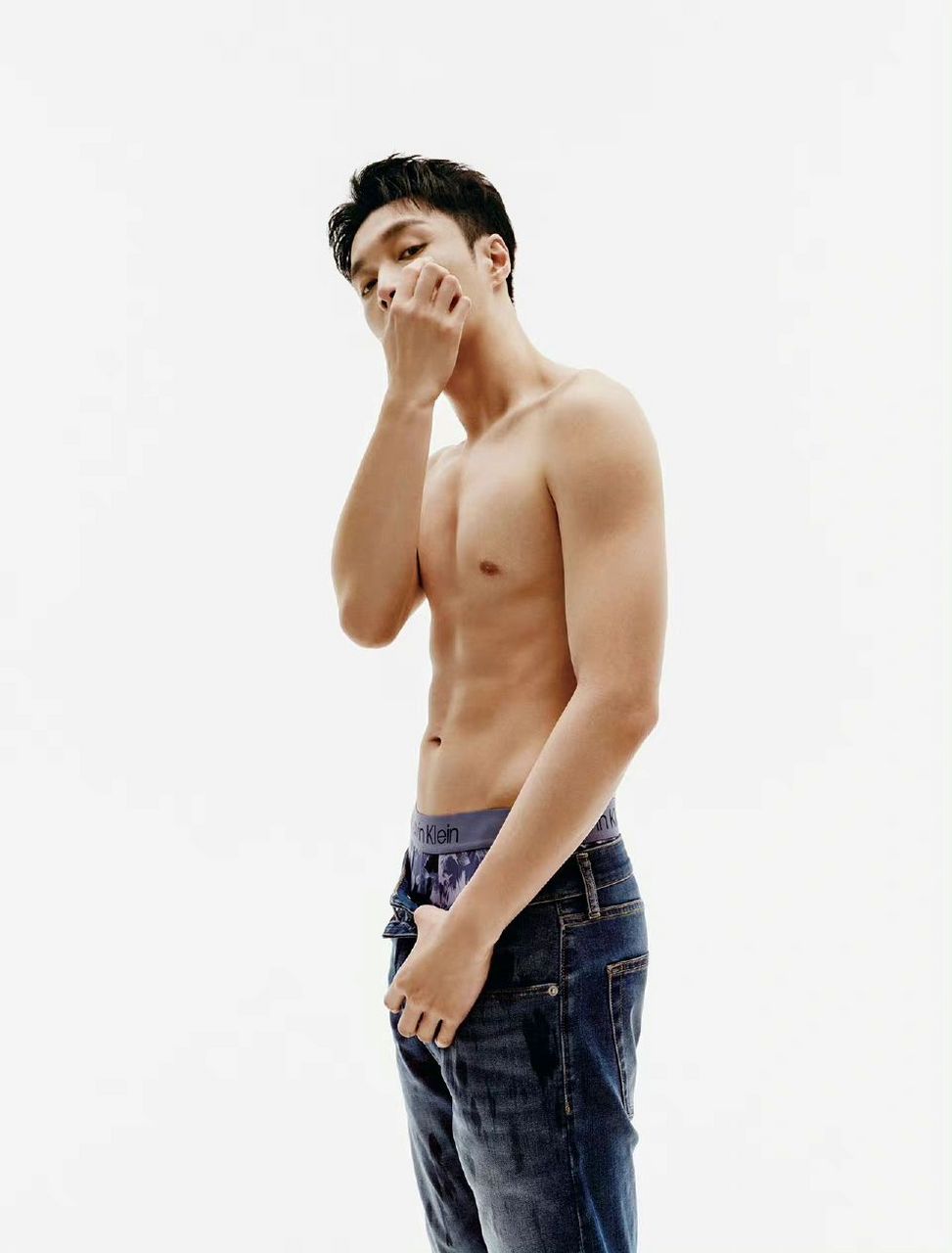 张艺兴飞天舞台极致诱惑,魅力瞬间燃爆全场    亲爱的粉丝们,我有一个