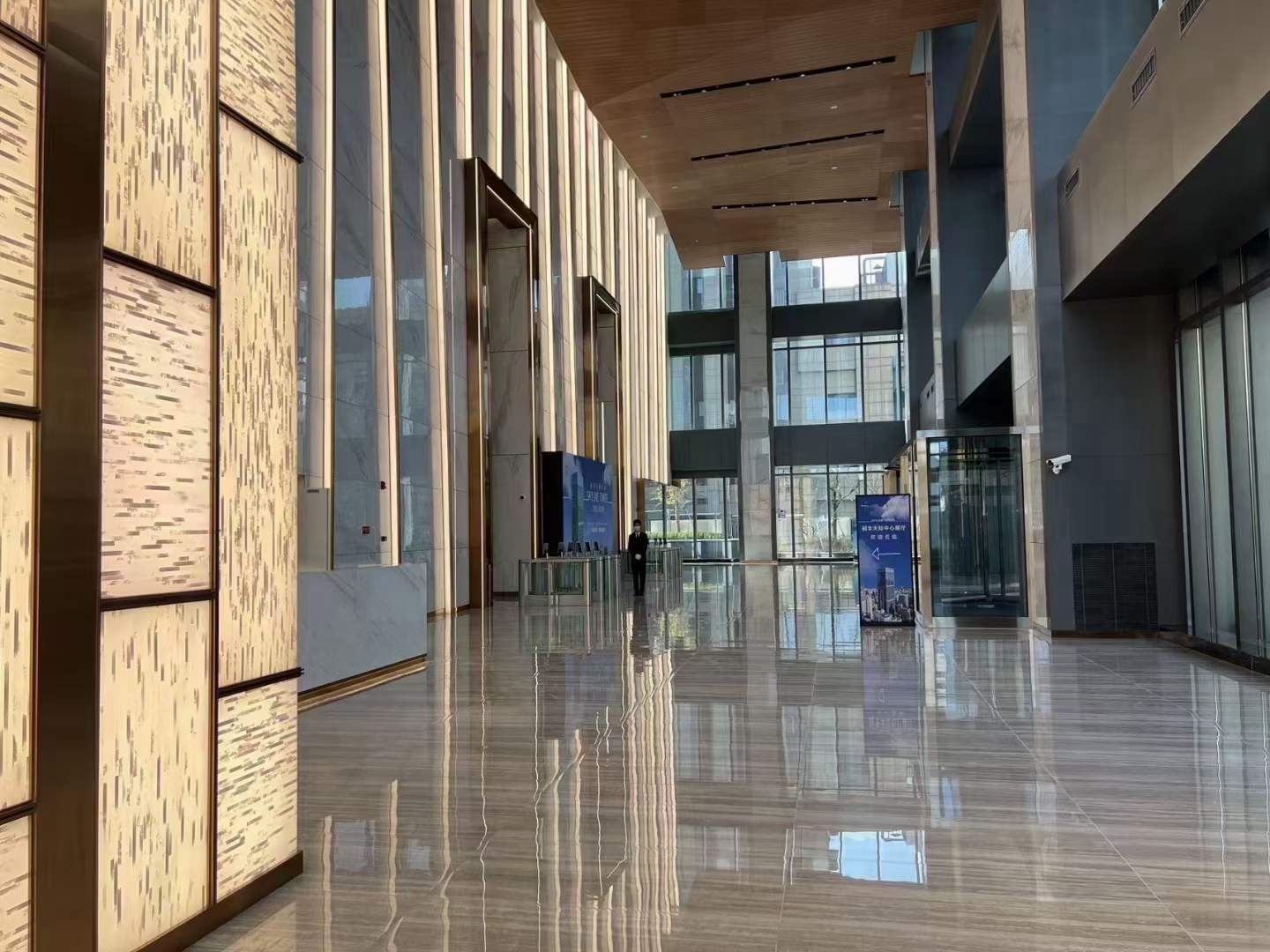 上海丽丰天际中心——办公空间·欢迎您