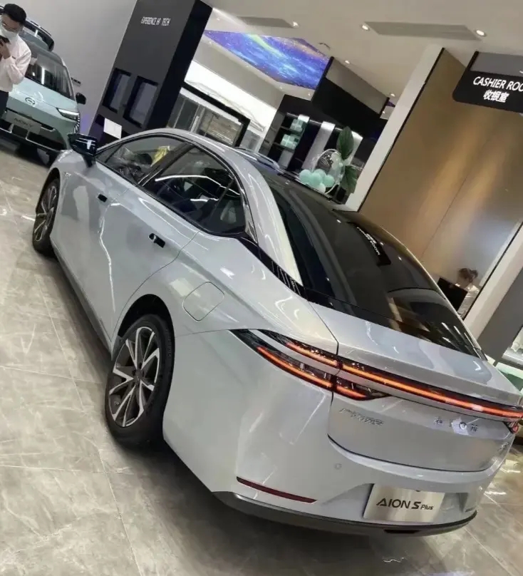 不只是滴滴专用车!车长4863mm,纯电续航610km,aion s值得买
