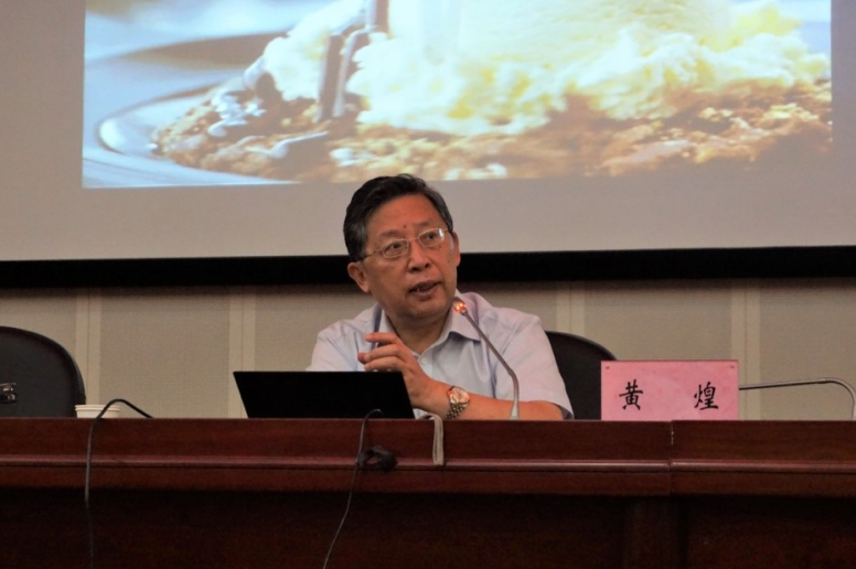 名中医黄煌，我国著名的中医经方专家