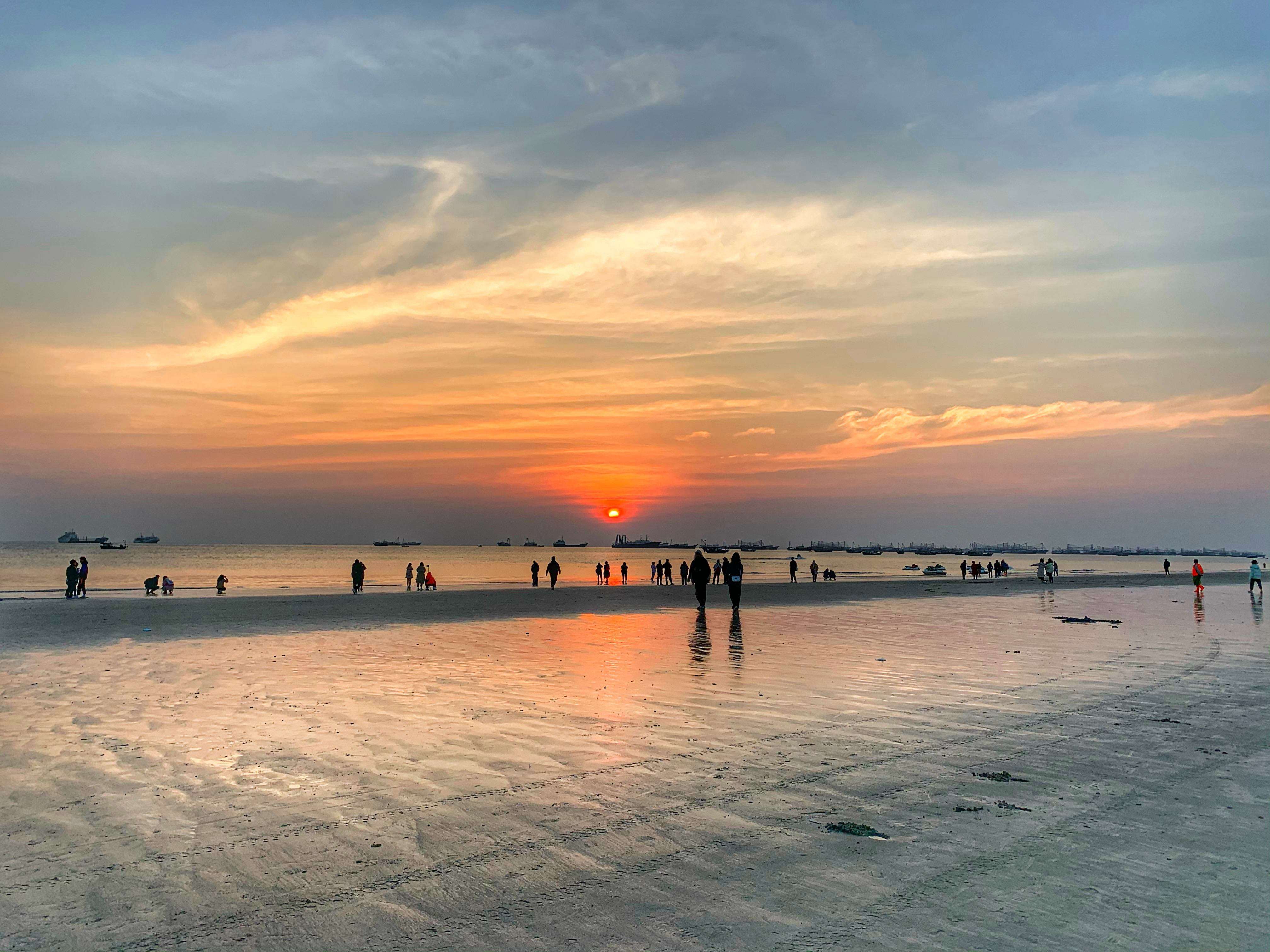 天下第一滩——北海银滩