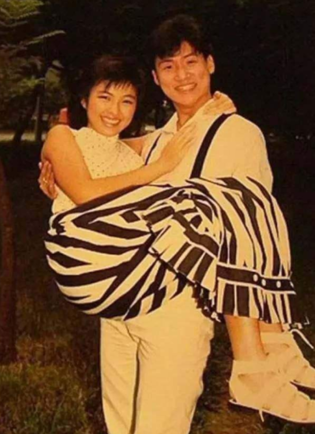 回顾罗美薇3年换21个菲佣结婚27年却依旧被张学友宠成宝