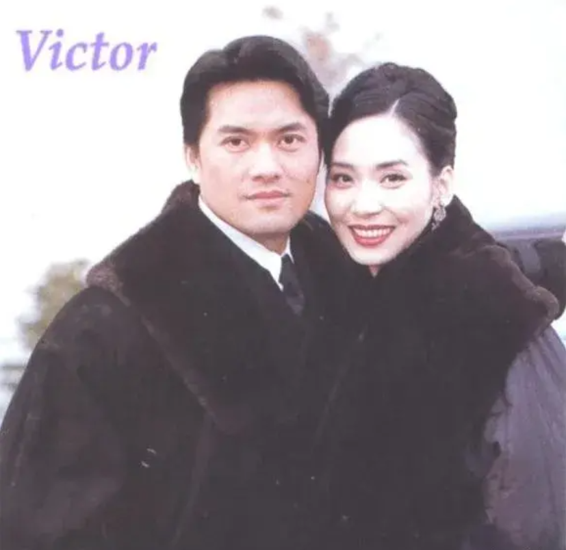 邝美云19岁当选港姐38岁拥有百亿身家三拒豪门60岁仍未婚