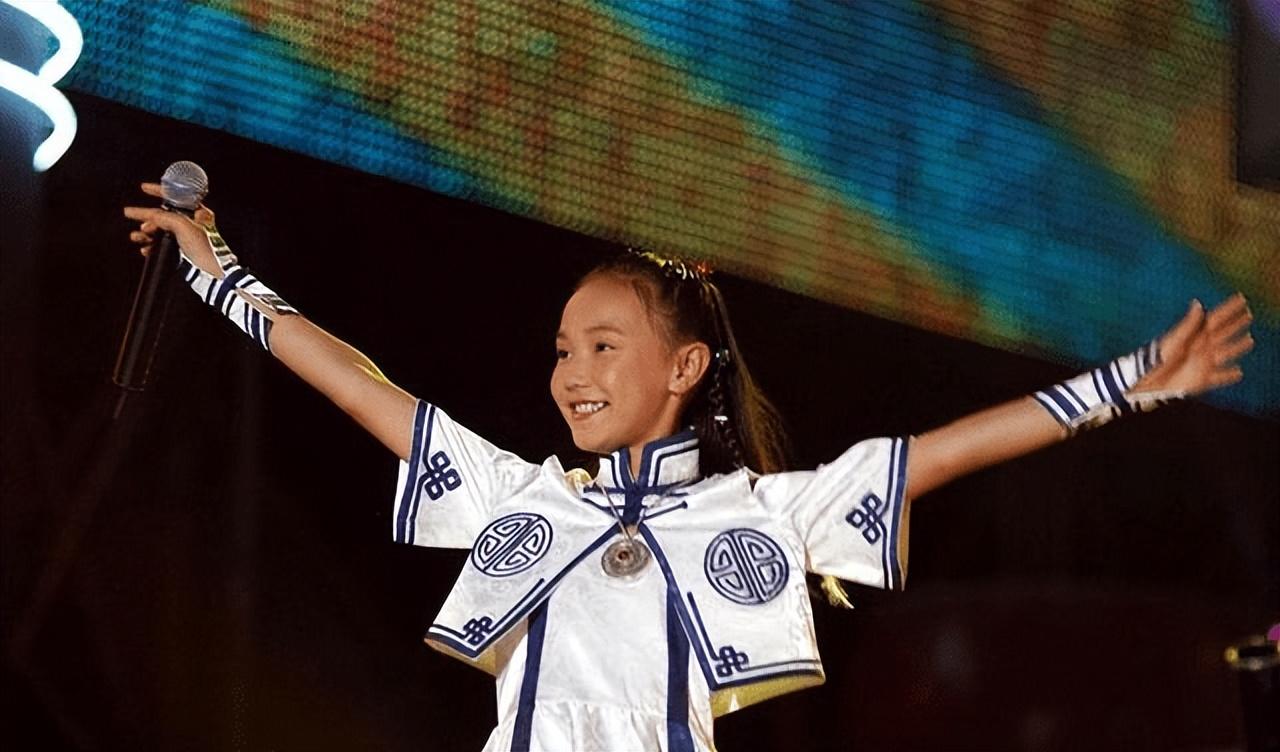 回顾:红极一时的吉祥三宝现状,爸爸因病离世,小女孩已当妈