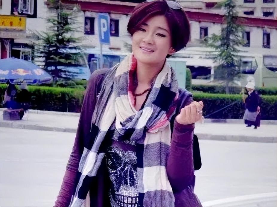 回顾降央卓玛因丈夫太帅曾疯狂倒追为爱改掉暴脾气做小女人