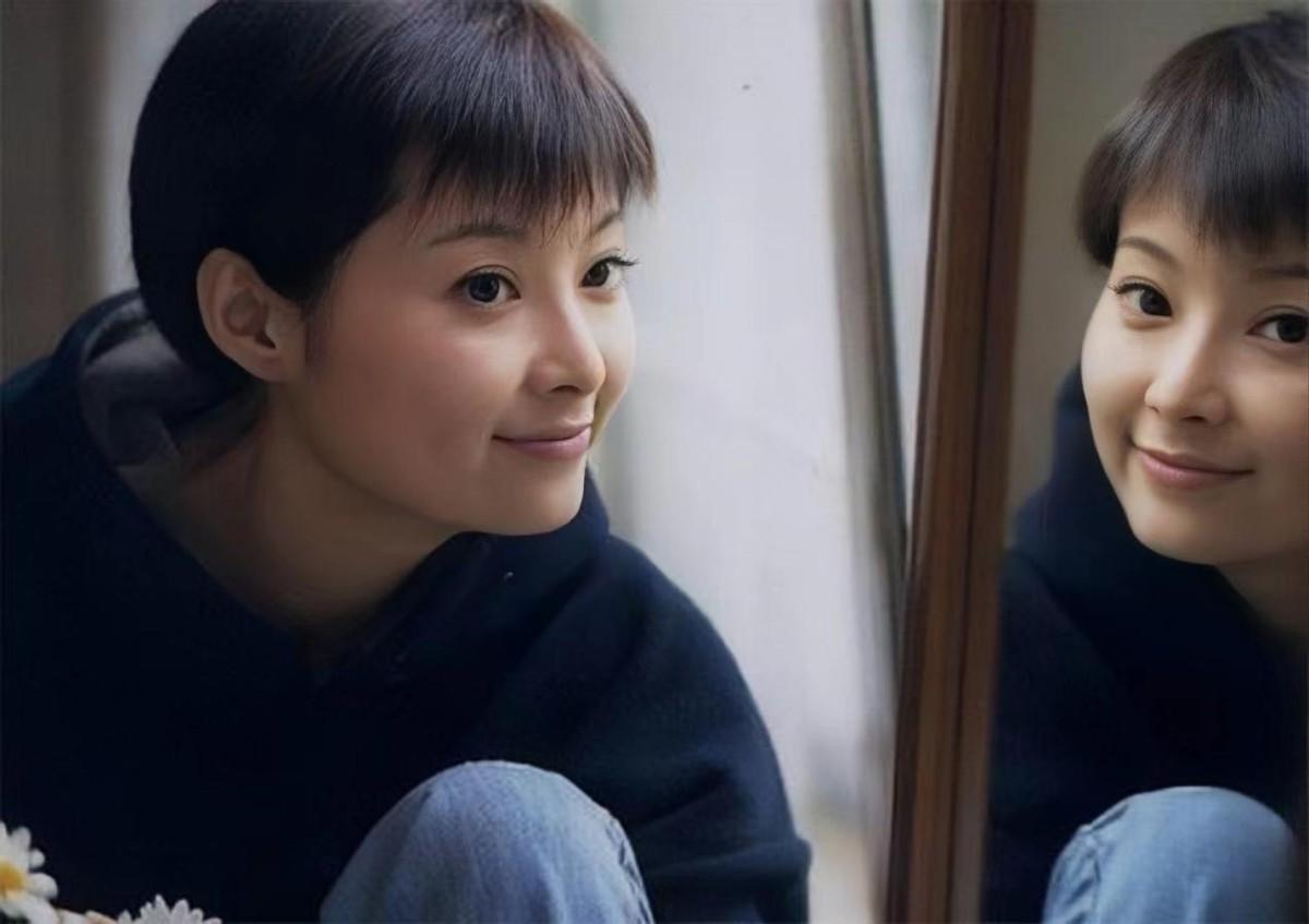 回顾再看徐威才明白他当年为何离开袁立娶世界冠军张怡宁