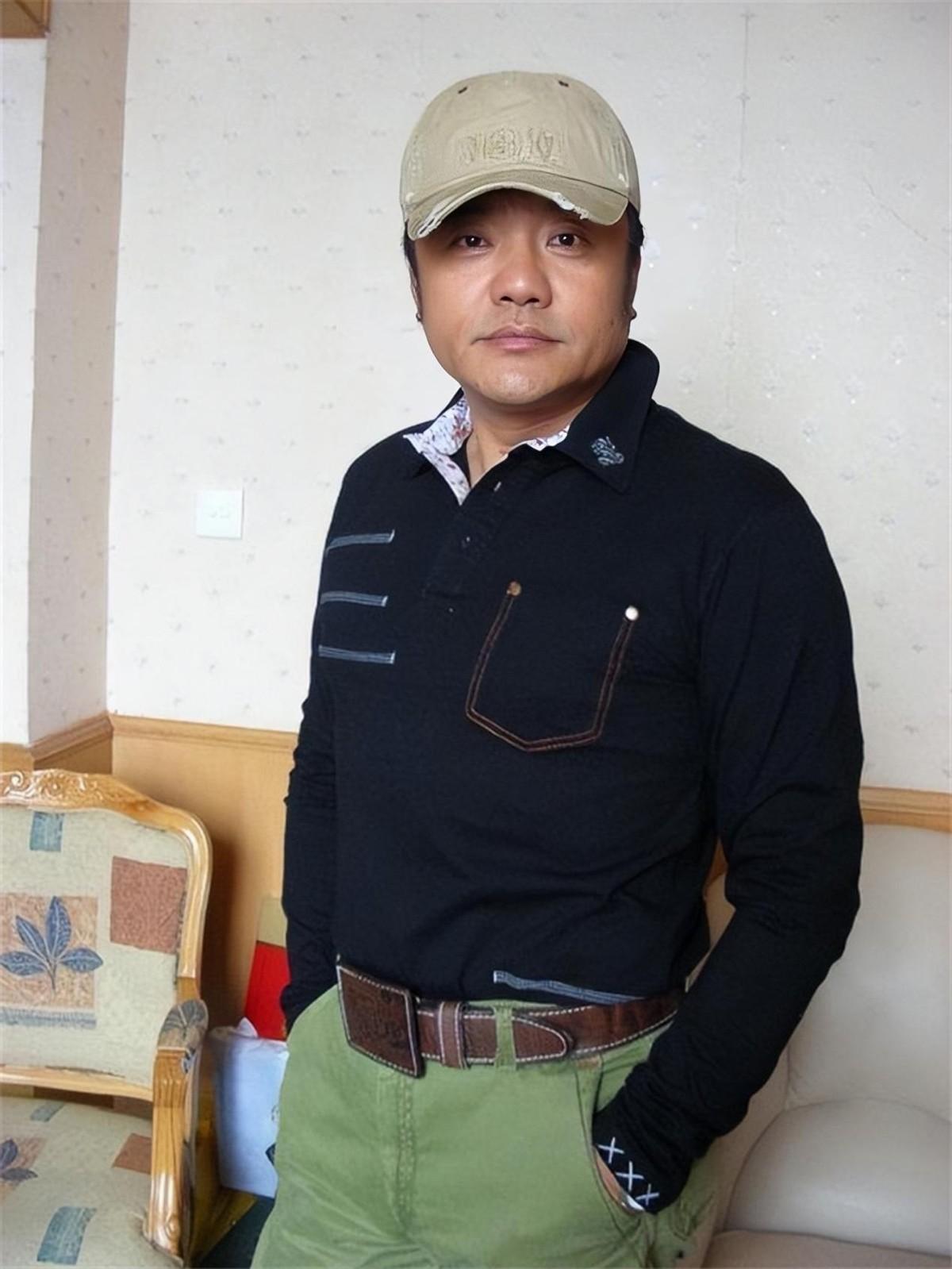 回顾张秋歌两段婚姻无儿无女与母亲关系也不和但生活惬意