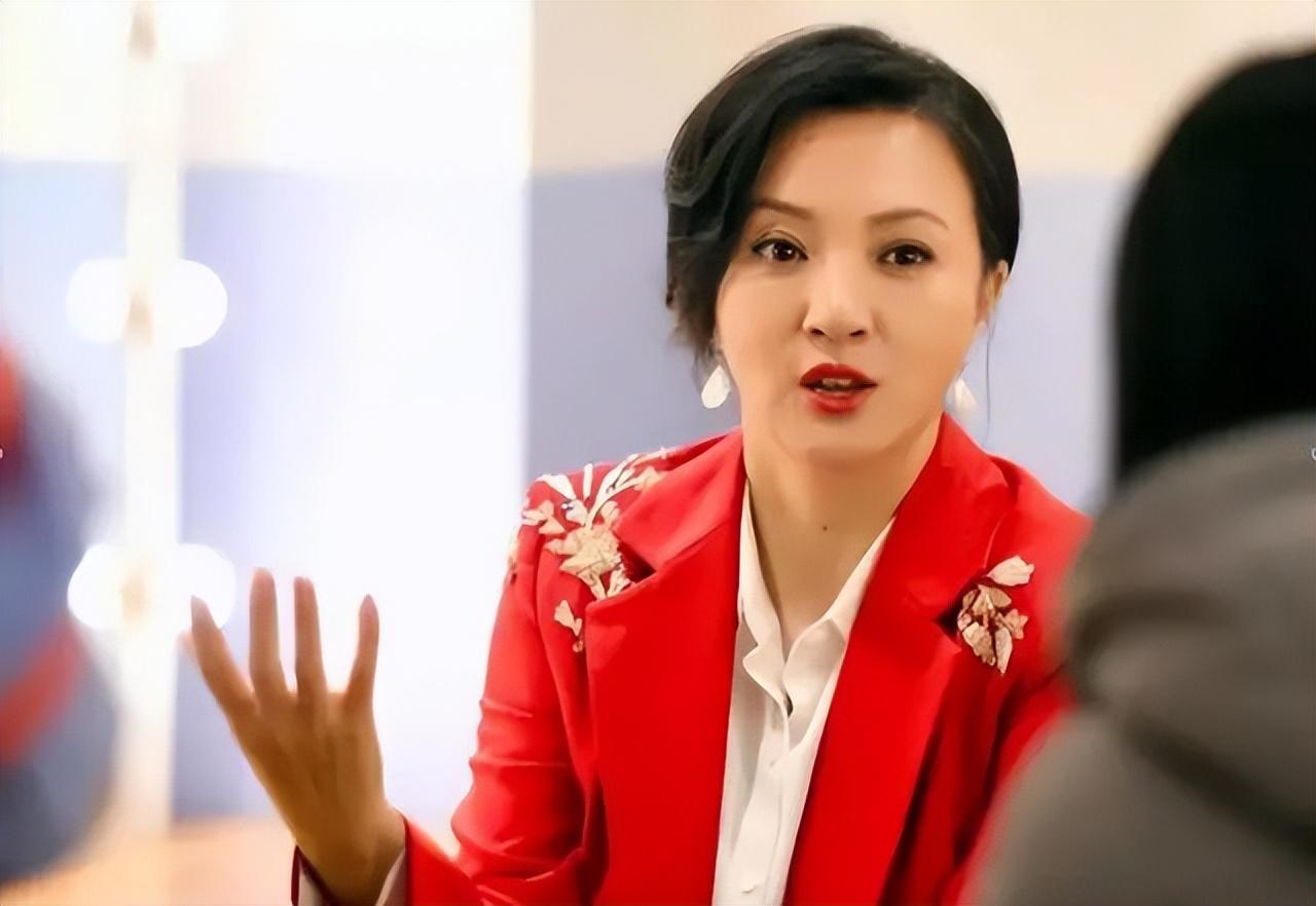 回顾小品公主金玉婷五登春晚面对流言和偏见罗翔说得对