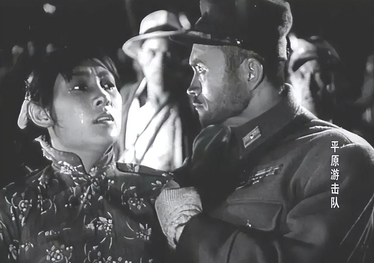 回顾方化的女儿方苓娟我父亲演了一辈子坏人但他真的是个好人