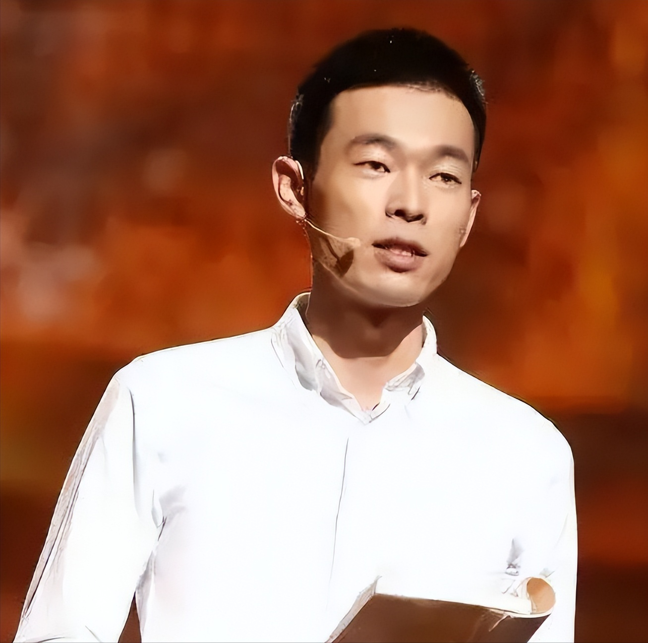 回顾耶鲁毕业生拒绝百万年薪扎根农村当村官好牌打烂了吗