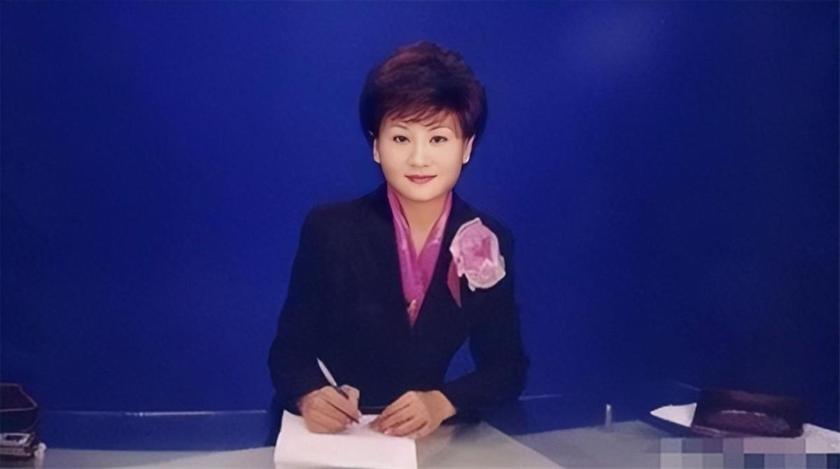 将《聚焦三农》《四海漫游》等节目交给曹晴做.