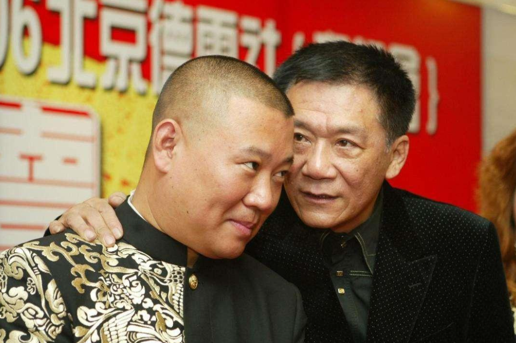 回顾自甘堕落相声泰斗陈寒柏终于为他的无知付出了代价