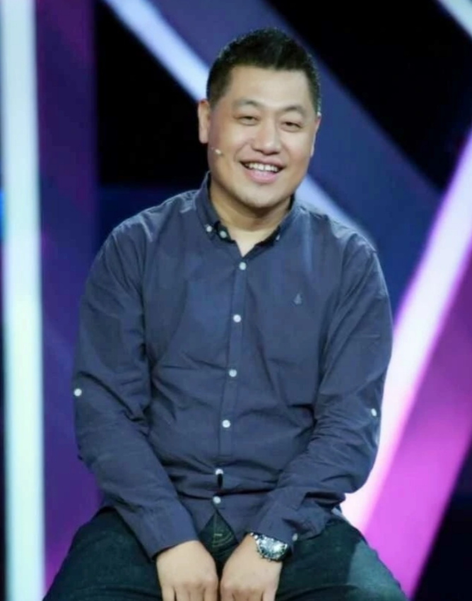 回顾徐露我这辈子最正确的决定就是嫁给大7岁的丑丈夫