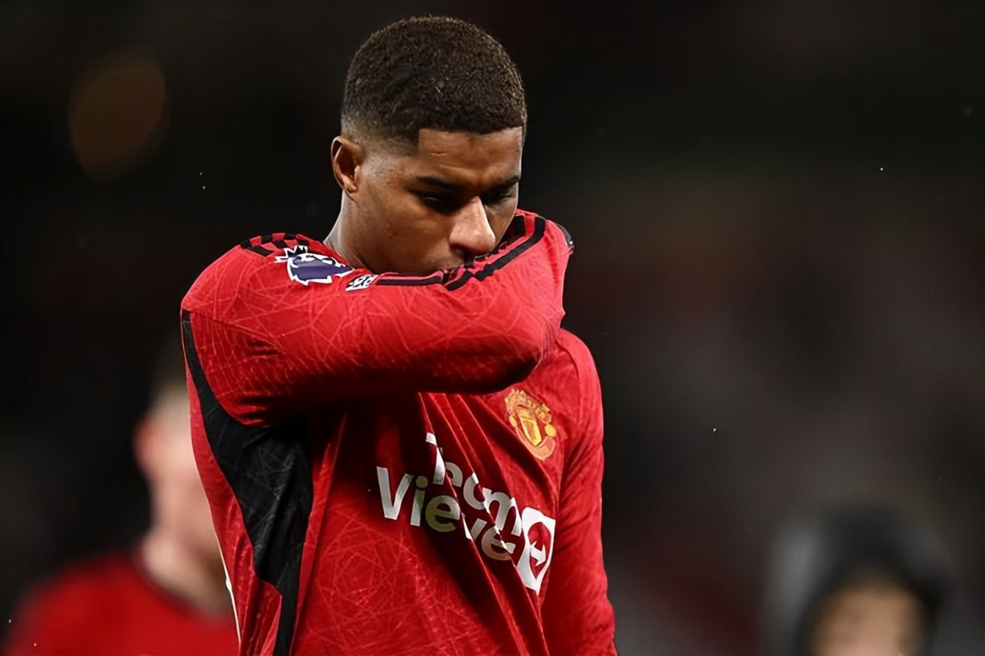 首发机会失未必坏事,沉沦则无人救![原文:下一个桑乔?夜店事件后滕.