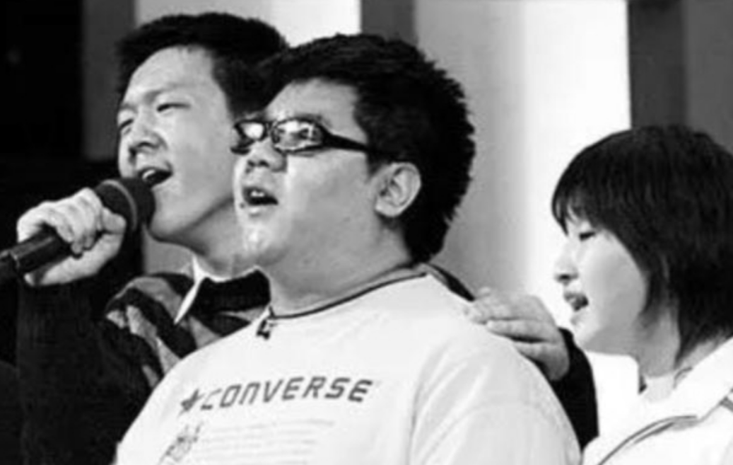 回顾盲人歌手杨光终为自己的狂妄自大付出代价