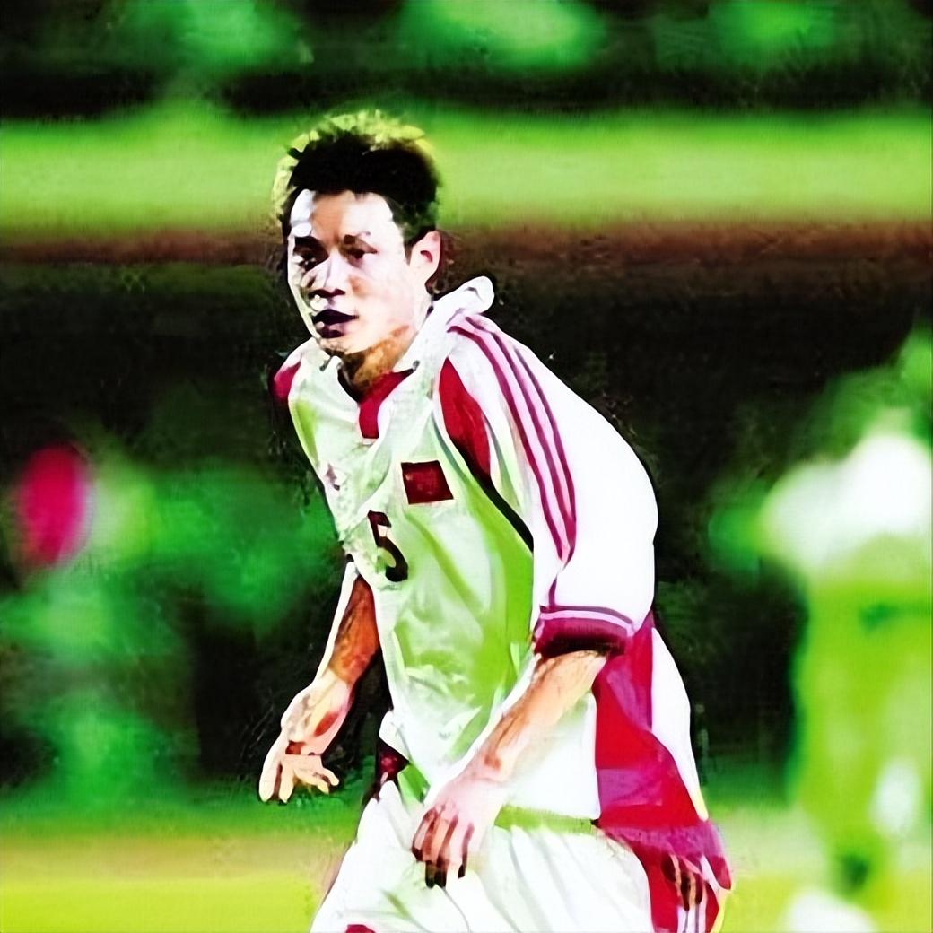 足坛巨星范志毅三婚娶小17岁演员一婚空姐前妻揭离婚原因